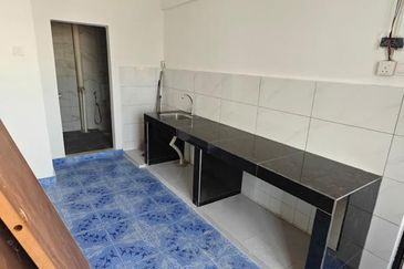 Flat Temenggong, Bandar Indahpura