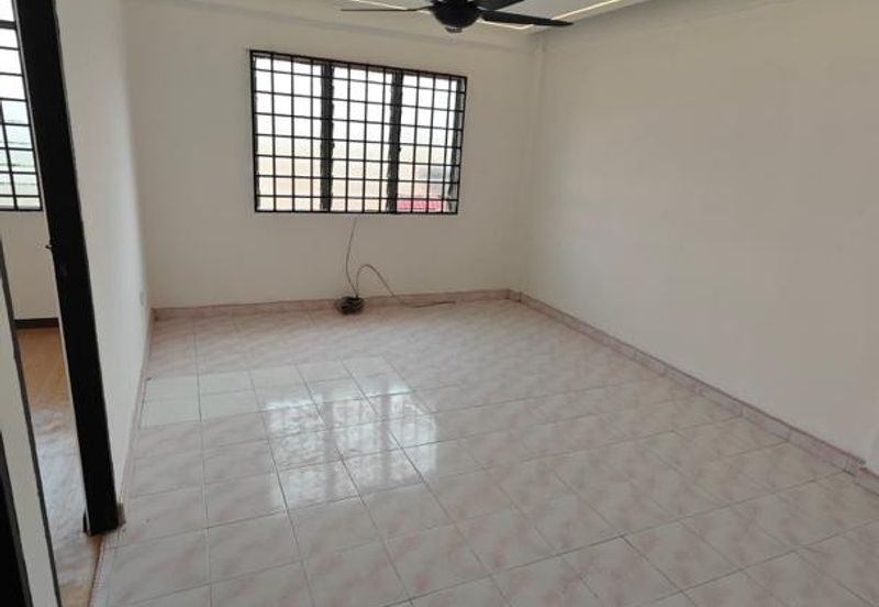 Flat Temenggong, Bandar Indahpura