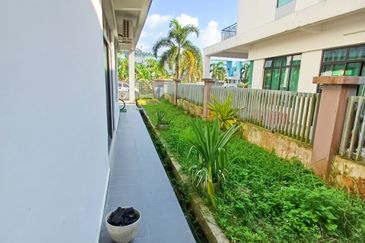 For Sale Double Storey Cluster @ Kangkar Pulai Taman Pulai Hijauan @ Unblock View & Extended