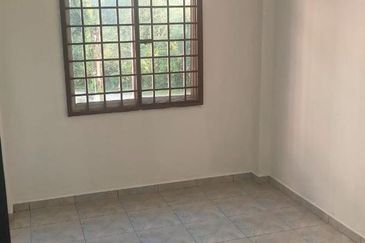 Ria 2 Apartment, Taman Megah Ria