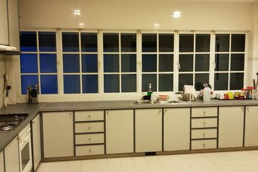 For Sale Double Storey Bungalow @ Danga Bay Jalan Paduka @ Nice Location near Royal Palace