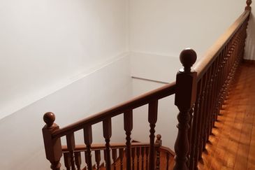 For Sale Double Storey Bungalow @ Danga Bay Jalan Paduka @ Nice Location near Royal Palace