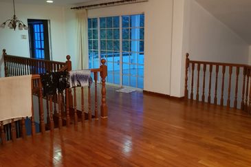 For Sale Double Storey Bungalow @ Danga Bay Jalan Paduka @ Nice Location near Royal Palace