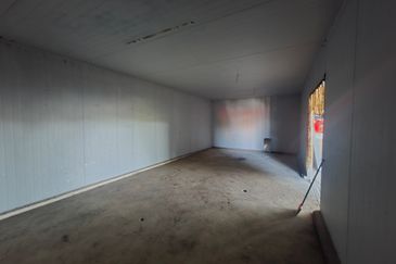 For Rent Warehouse/Kampung Corner @ Kulai Kelapa Sawit Sedenak @ Suitable for Hostel Storage