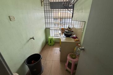 Ria 1 Apartment, Taman Megah Ria