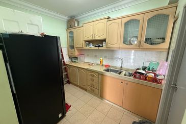 Ria 1 Apartment, Taman Megah Ria