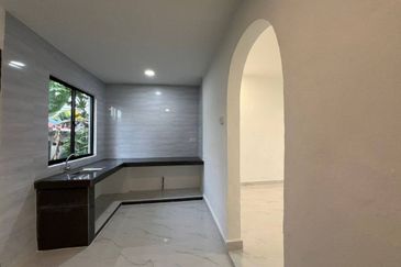 Single Storey Low Cost @ Taman Teratai Skudai @ Renovated Unit