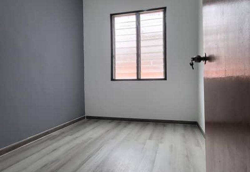 Sri Putra Apartments