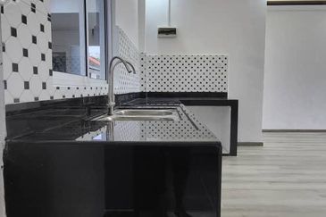 Sri Putra Apartments