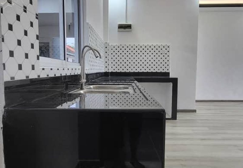 Sri Putra Apartments