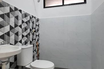 Sri Putra Apartments