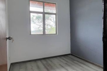 Sri Putra Apartments