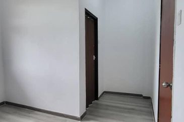 Sri Putra Apartments