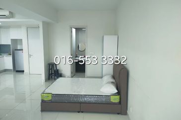 Pandora @ Tropicana Metropark