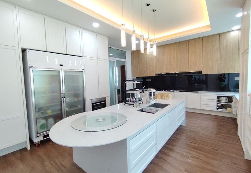 Full Furnished 3storey Bungalow