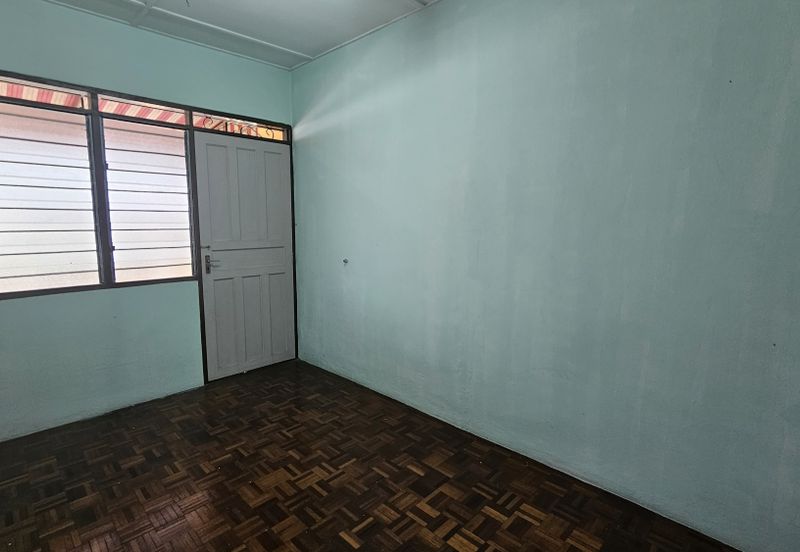 TAMAN BANDAR BARU MENGLEMBU