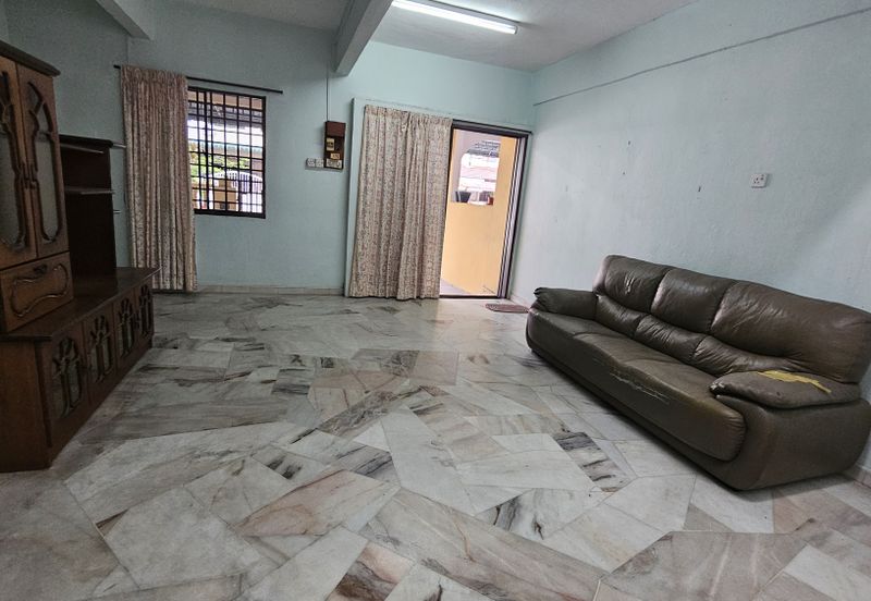 TAMAN BANDAR BARU MENGLEMBU