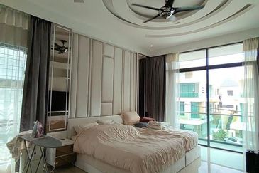 Taman Lapangan Hartamas Botani