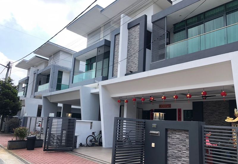 Taman Lapangan Hartamas Botani