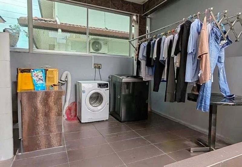 Taman Lapangan Hartamas Botani