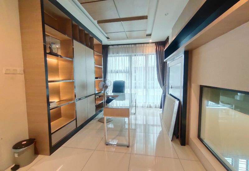 Taman Lapangan Hartamas Botani