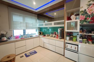 Taman Lapangan Hartamas Botani