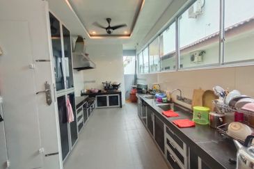 Taman Lapangan Hartamas Botani