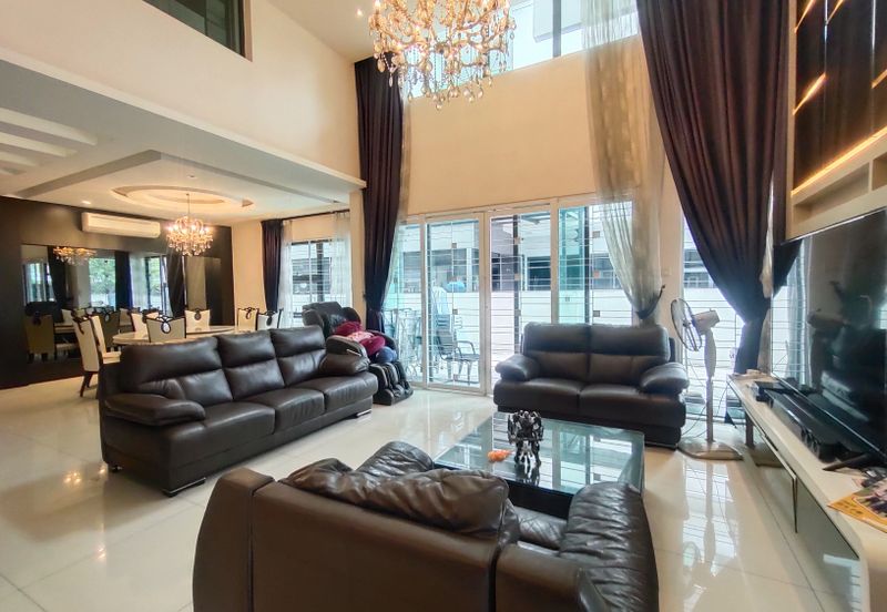 Taman Lapangan Hartamas Botani