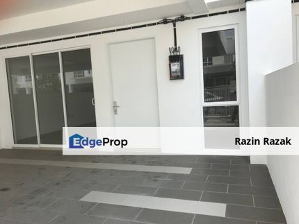 FOR SALES; Semi-Detached House @ Nusa Intan, Senawang - Below Market value, Negeri Sembilan, Senawang