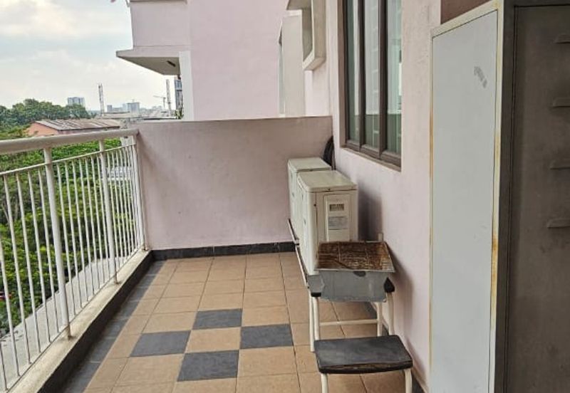 Indah Alam Condominium