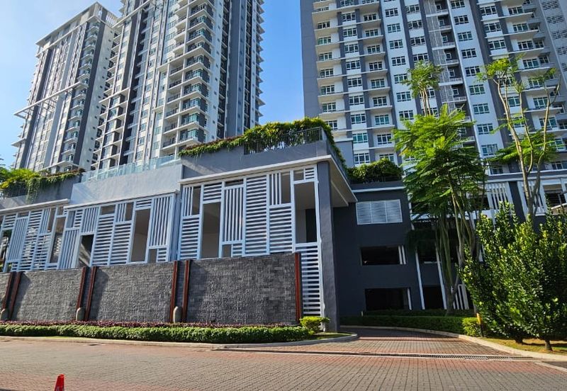 La Thea Residences @ 16 Sierra