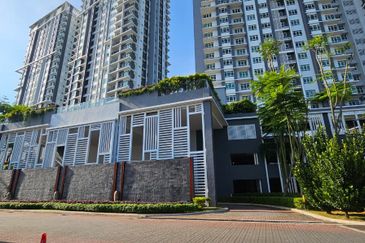 La Thea Residences @ 16 Sierra