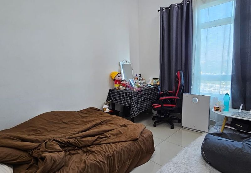 La Thea Residences @ 16 Sierra