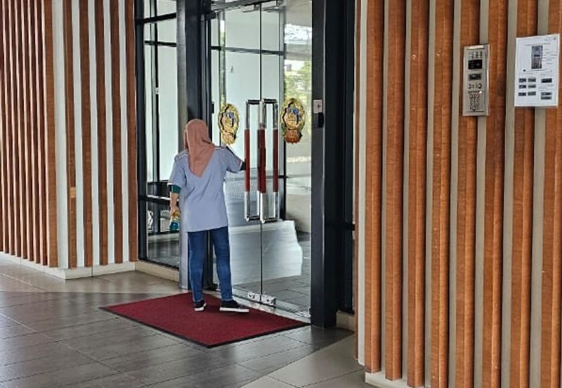 La Thea Residences @ 16 Sierra