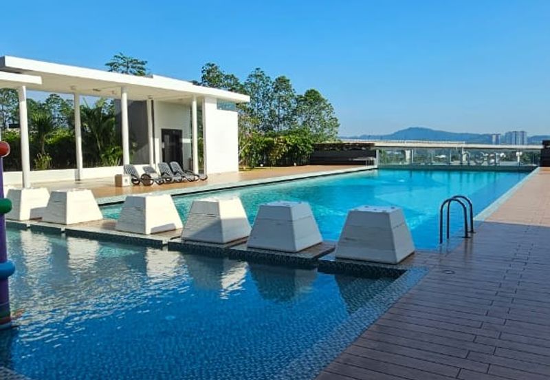 La Thea Residences @ 16 Sierra