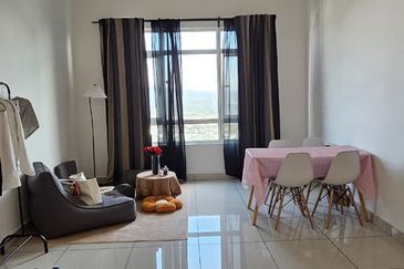 La Thea Residences @ 16 Sierra