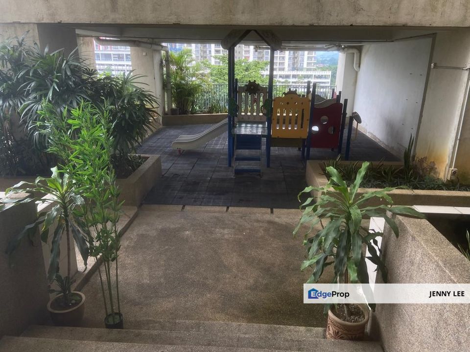 Diamond Regency Exclusive Living Minutes from Kuala Lumpur Only at Diamond Residences, Kuala Lumpur, Setapak