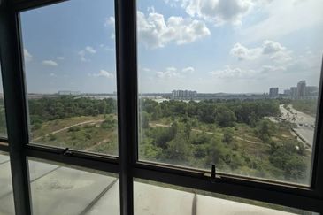 Kenwingston Square Garden