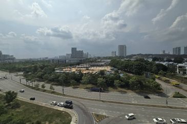 Kenwingston Square Garden