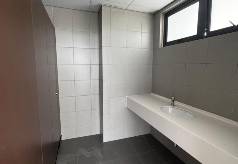 Radia Retail, Seksyen U8