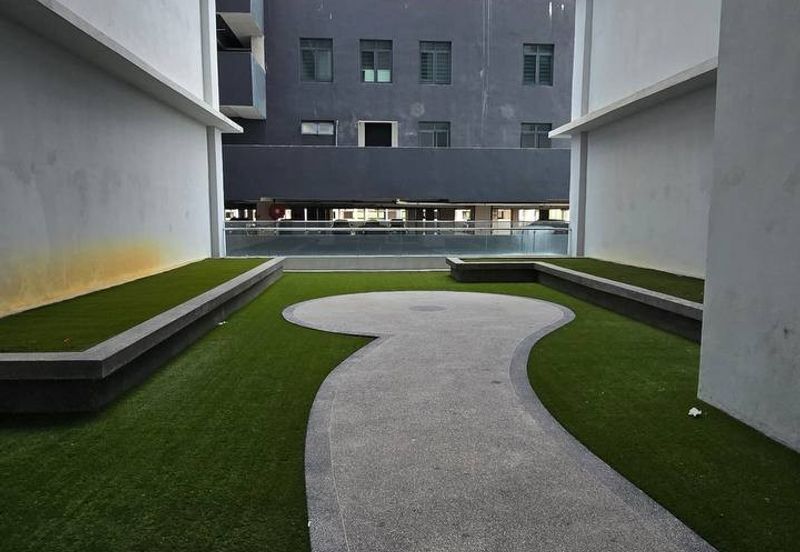 Kenwingston Square Garden