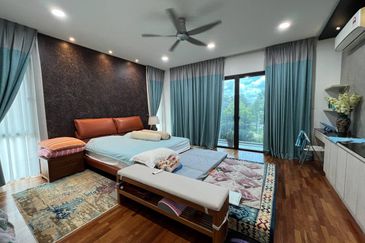 Lepironia Gardens, Setia Eco Glades