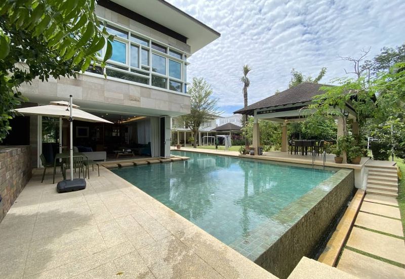 THE MINES RESORT & GOLF CLUB Villa for SALE