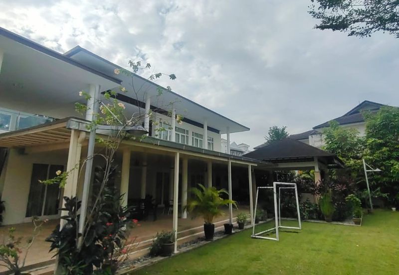 THE MINES RESORT & GOLF CLUB Villa for SALE