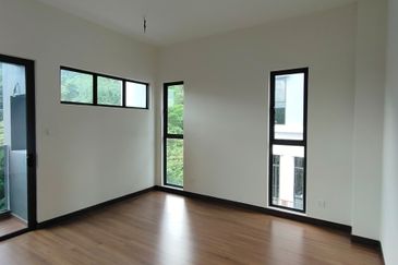 Rafflesia @ The Hill