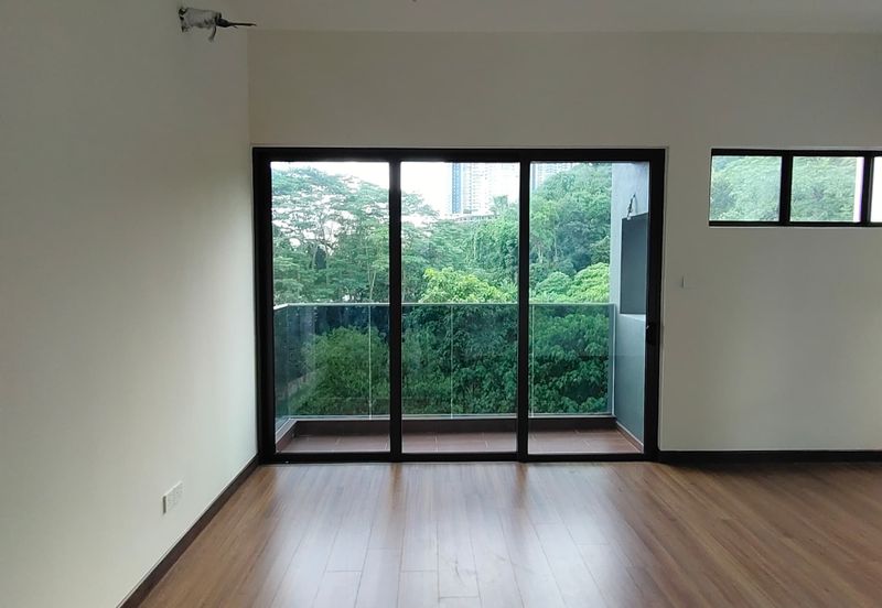 Rafflesia @ The Hill