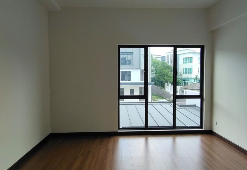 Rafflesia @ The Hill