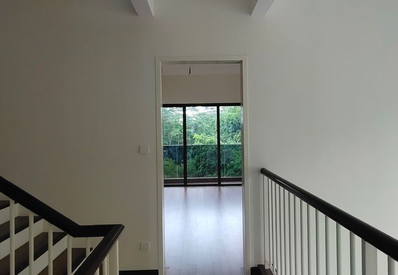 Rafflesia @ The Hill