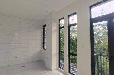 Rafflesia @ The Hill