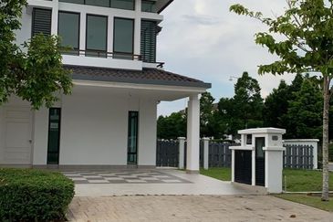 Tenderfields @ Eco Majestic